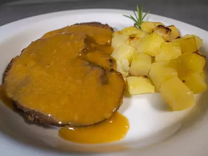 Brasato di manzo con patate al forno